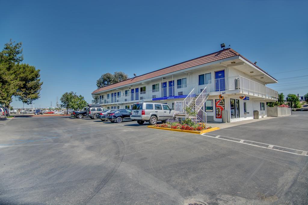 Motel 6-Stockton, Ca - Charter Way West المظهر الخارجي الصورة
